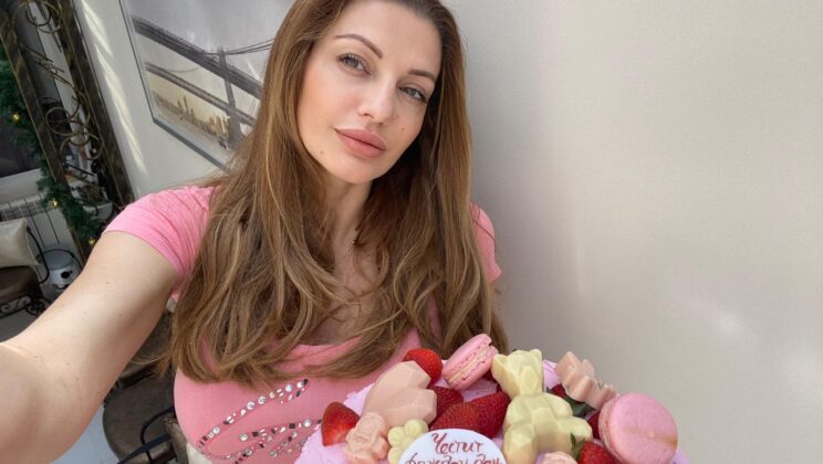 Яна Средкова: Корони, награди и отличия – всичко е до време! (ИНТЕРВЮ)