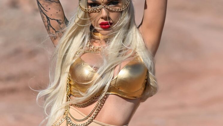 Диона завладя меломаните с „Клеопатра“ /ВИЖ/