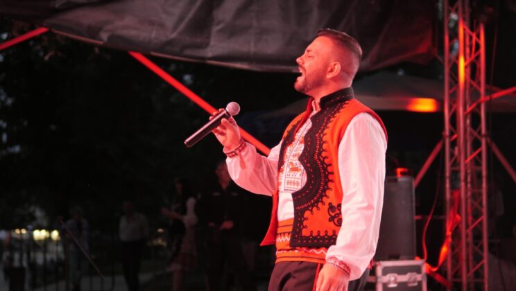 ЦЯЛ ВИДИН НА ХОРОТО НА ВАЛЕНТИН ВЕЛЧЕВ