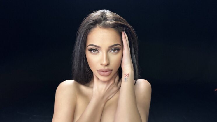 Певицата Вая отново обект на таен обожател