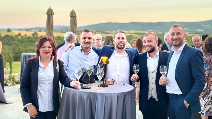 Балканският Международен Винен Конкурс отбеляза връх на винената сцена в своето 13-то издание и награди 12 винарни в категорията Best of Show﻿﻿