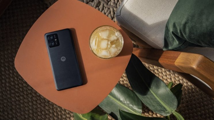 До 300 лева онлайн отстъпка на HMD Skyline и Motorola G54 във Vivacom само до края на септември