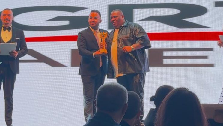 JSnake блести с престижна награда на Golden Career Awards 2024