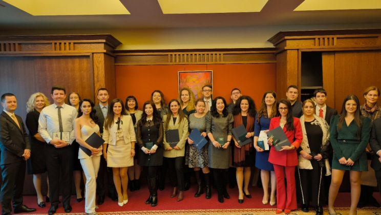 ИДЕС връчи дипломи на новорегистрираните дипломирани експерт-счетоводители от випуск 2024 г.