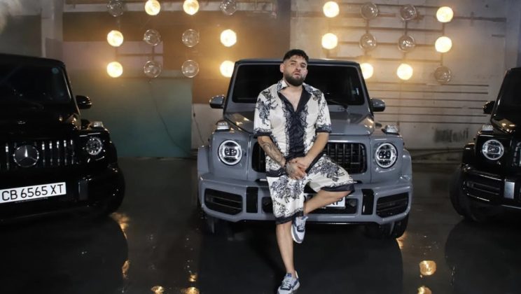 Силвър отново разбуни духовете с нова премиера – „Следи от токчета“