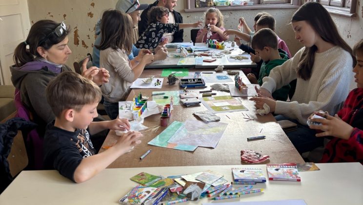 AI Академия: Арттерапията и доброволчеството като мост между поколенията в село Падеш