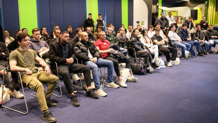 CETIN и Yettel организираха ден на отворените врати за бъдещи инженери