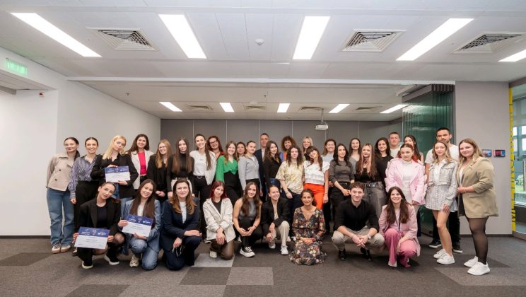 Студенти от НБУ разработиха комуникационни стратегии за финалистите от Vivacom Регионален грант