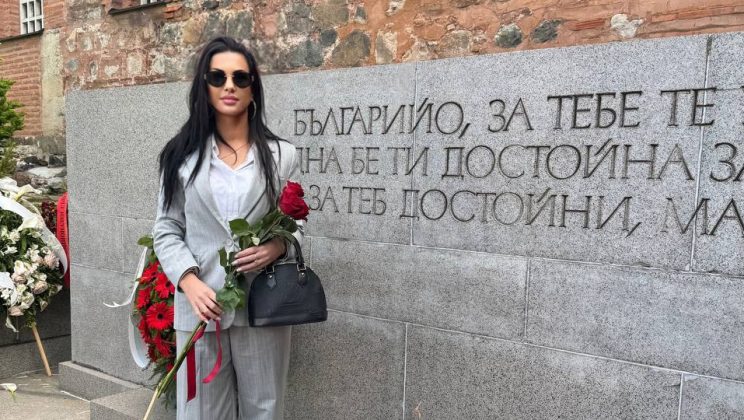 Символ на памет и гордост: Оксана Желяпова се преклони пред героите на 9 май