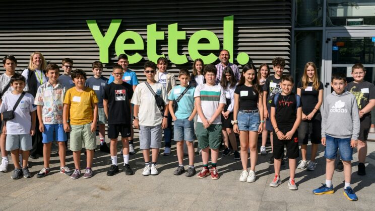 Ученици учат за изкуствения интелект в третото издание на Yettel Teen Academy
