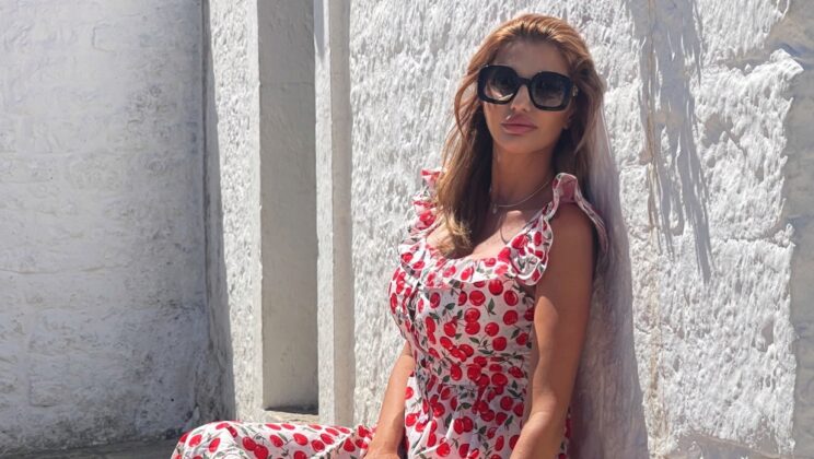 Яна Средкова – българската красавица, която покори Южна Италия