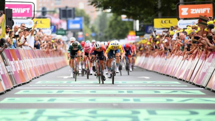 ВСЯКА СЕКУНДА ОТ ТУР ДЬО ФРАНС НАЖИВО В ПЛАТФОРМИТЕ НА WARNER BROS. DISCOVERY