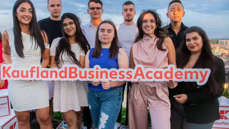 Двойно повече студенти от университети в цялата страна взеха участие в бизнес академиите на Kaufland през учебната 2024/25 година