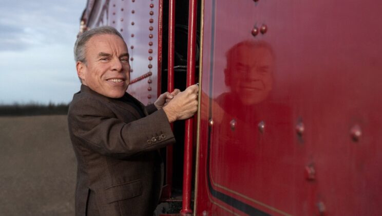 Уоруик Дейвис се завръща в Хогуортс в HBO Original сериала „Хари Потър“