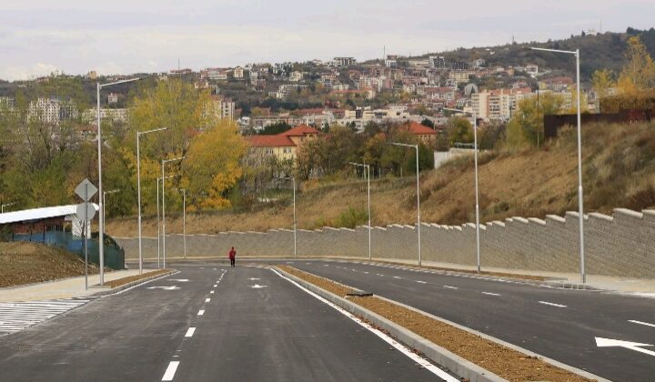 Новоизграденият булевард „Леон Ламуш“ вече е официално въведен в експлоатация