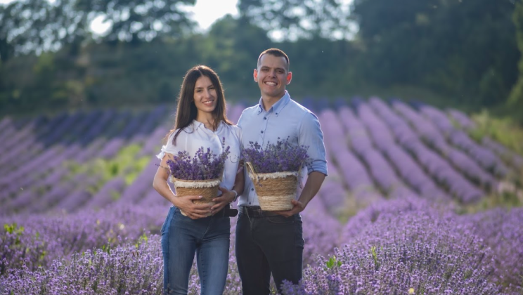 От семейните полета до световния пазар: Силата на чистата природа с InaEssentials